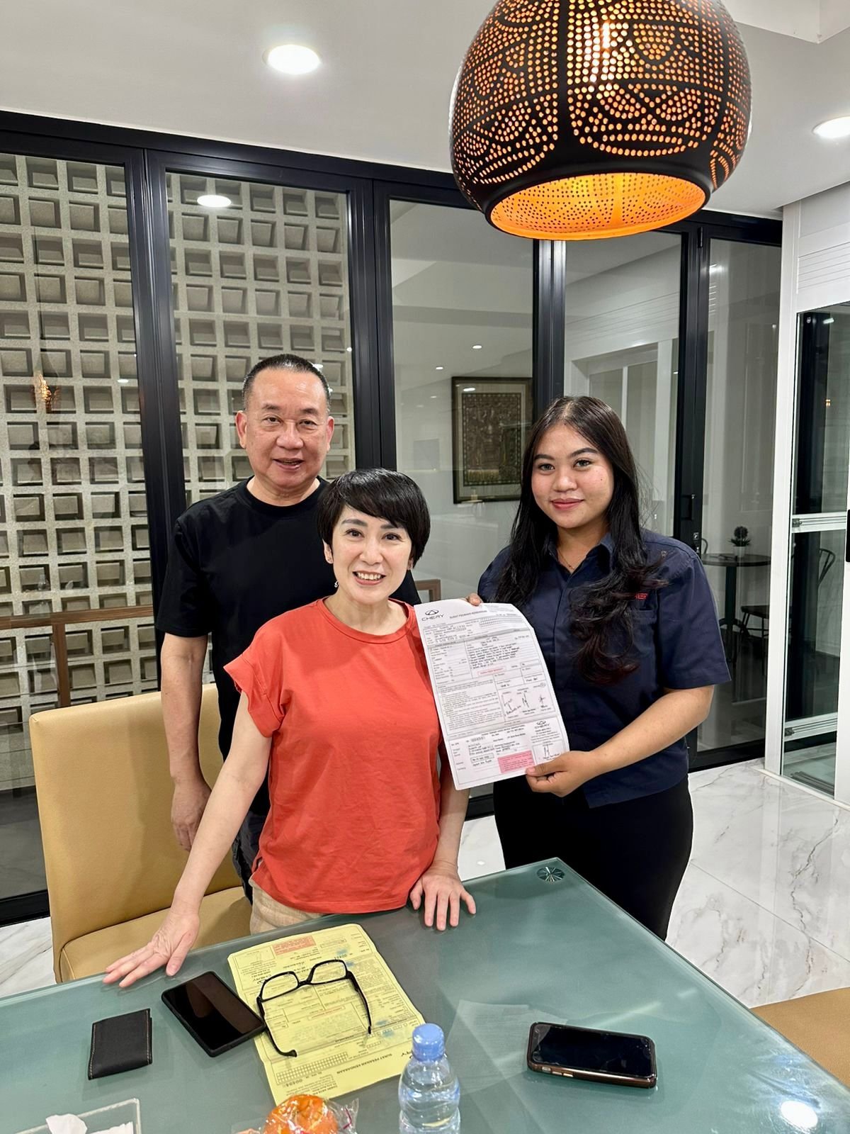 Galeri sales bersama konsumen Chery 2